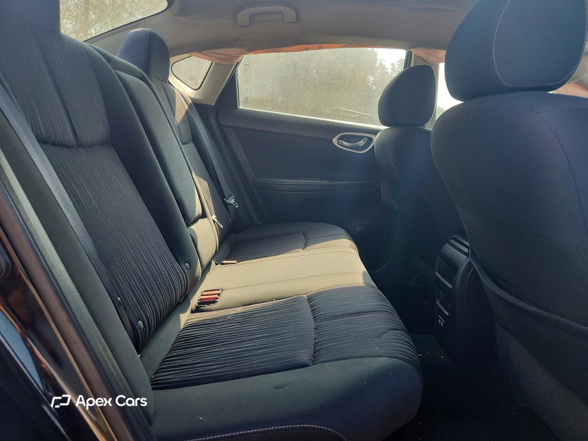 Nissan Sentra 2018