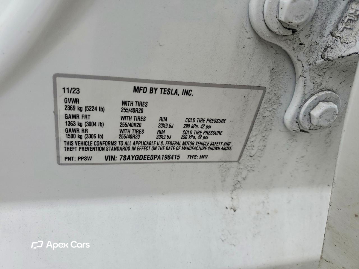 Tesla Model Y 2023