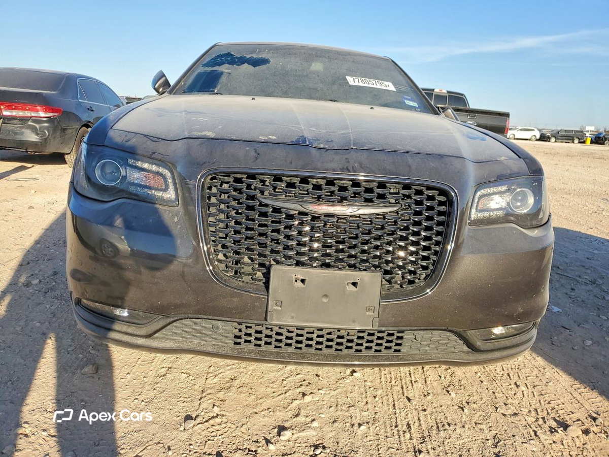 Chrysler 300 2023