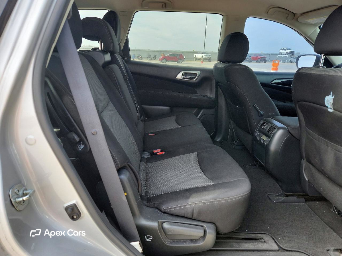 Nissan Pathfinder 2017