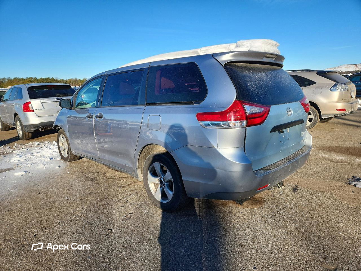 Toyota Sienna 2011