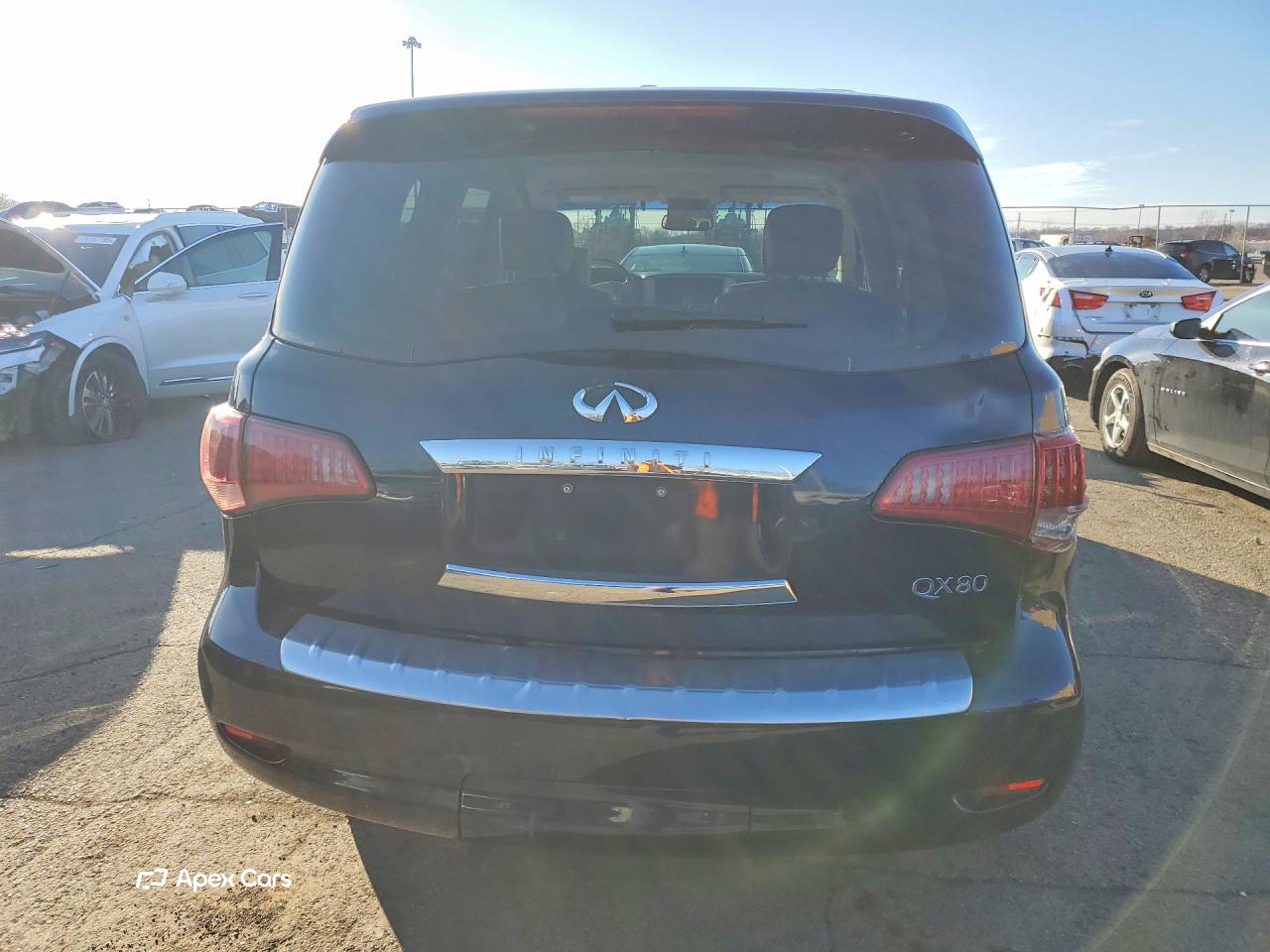 Infiniti QX80 2015