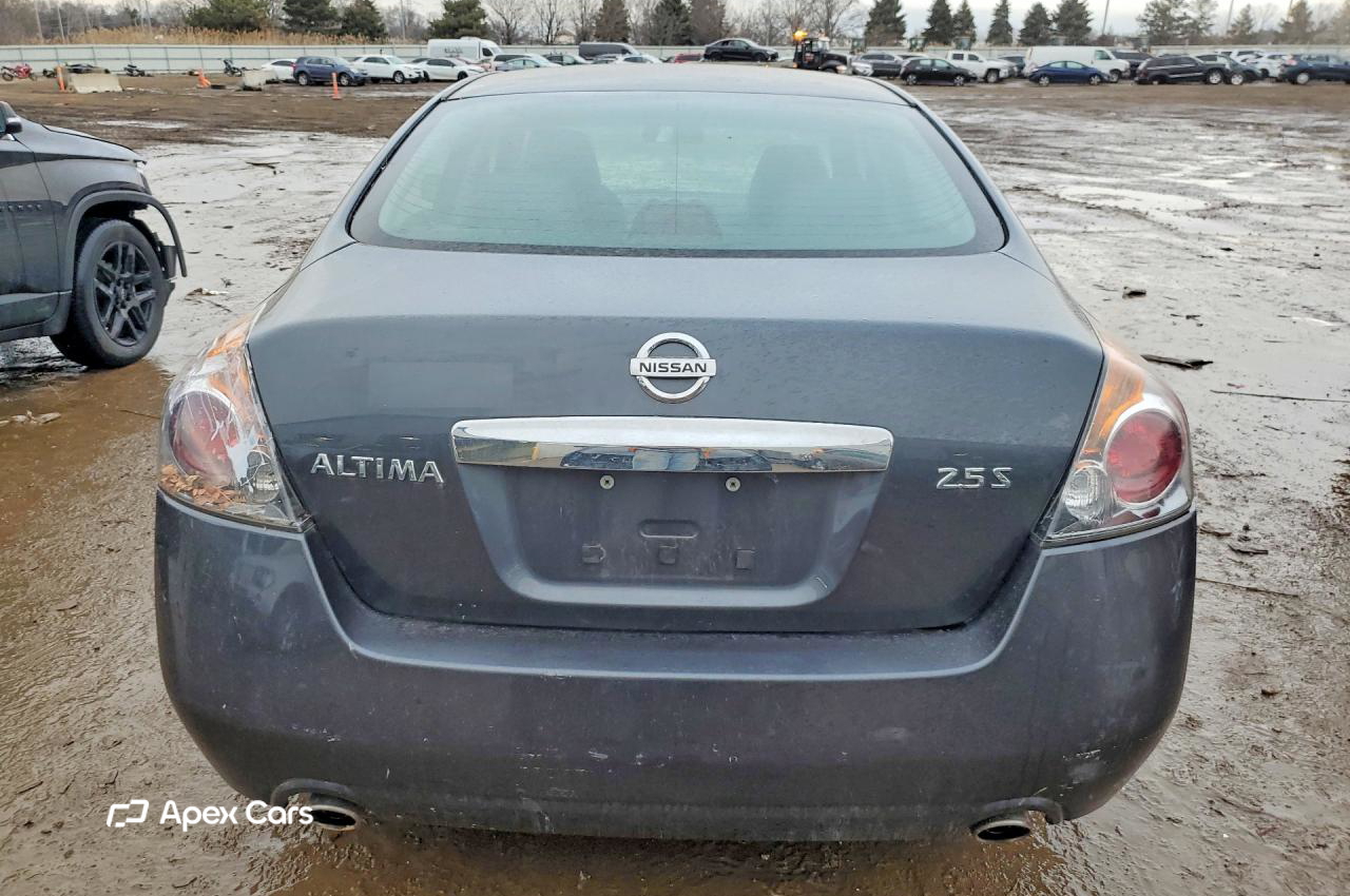 Nissan Altima 2011