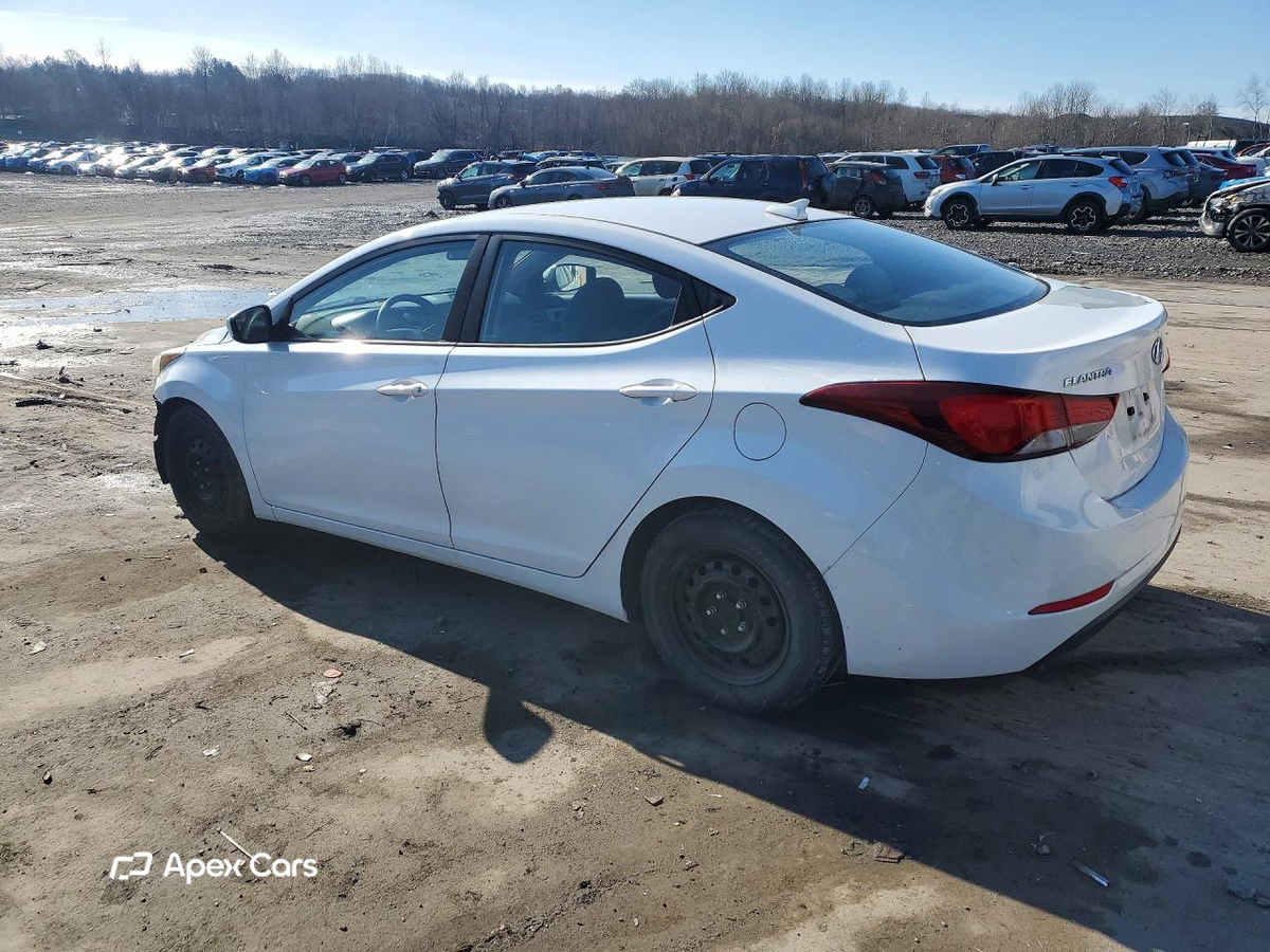Hyundai Elantra 2016