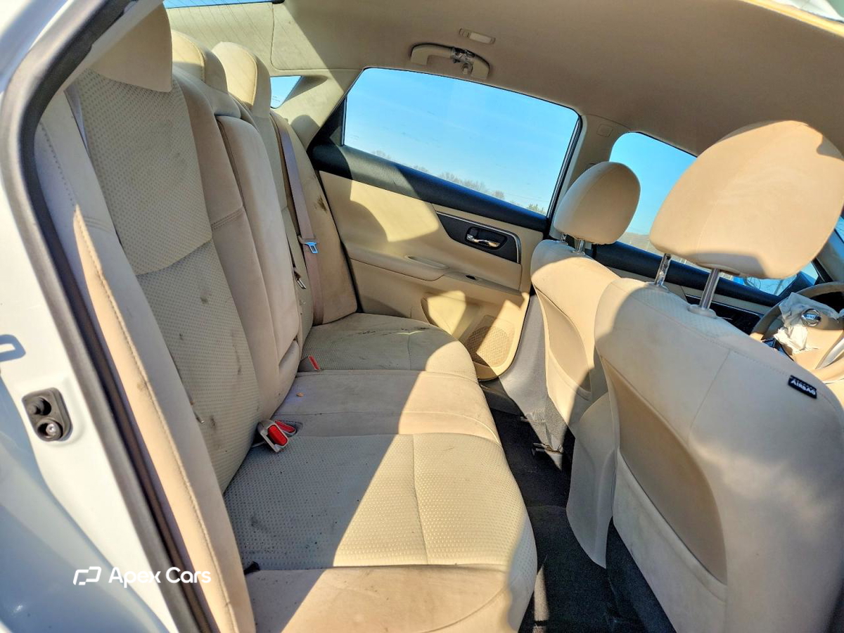 Nissan Altima 2015