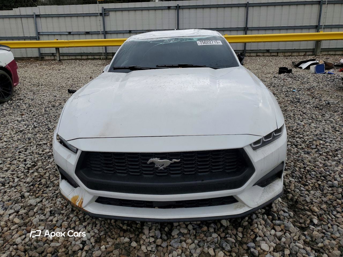 Ford Mustang 2024