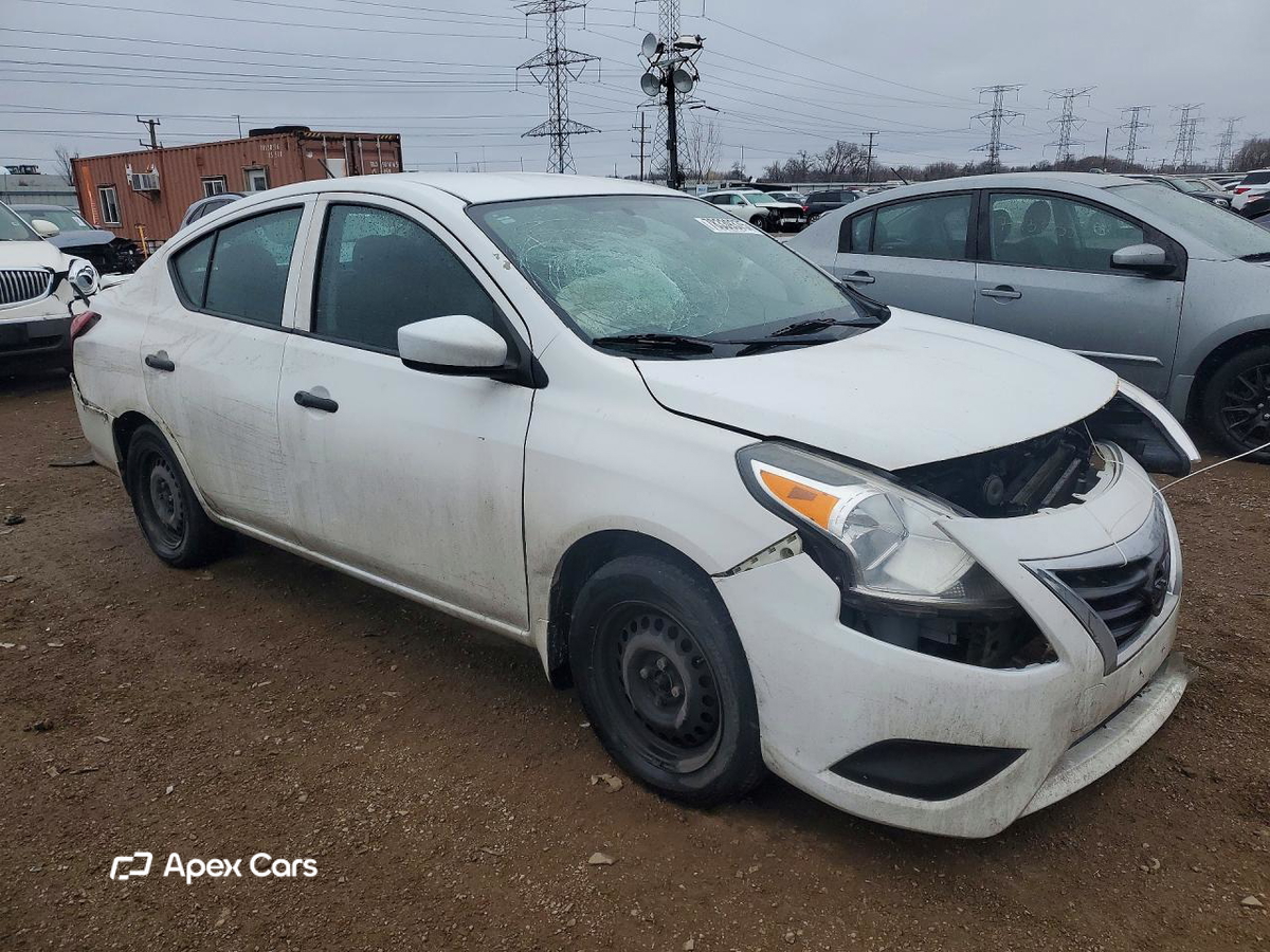 Nissan Versa 2016