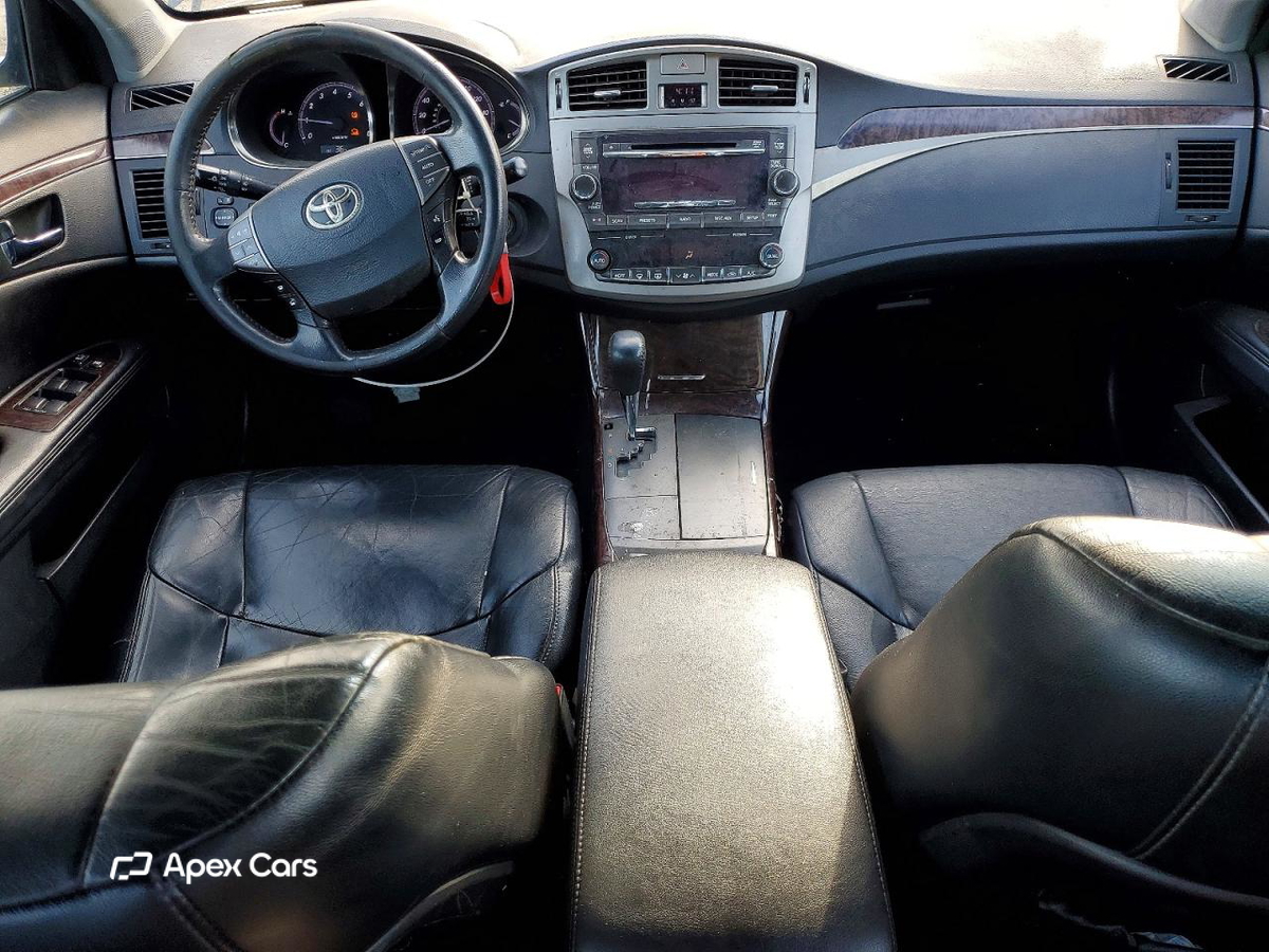 Toyota Avalon 2012