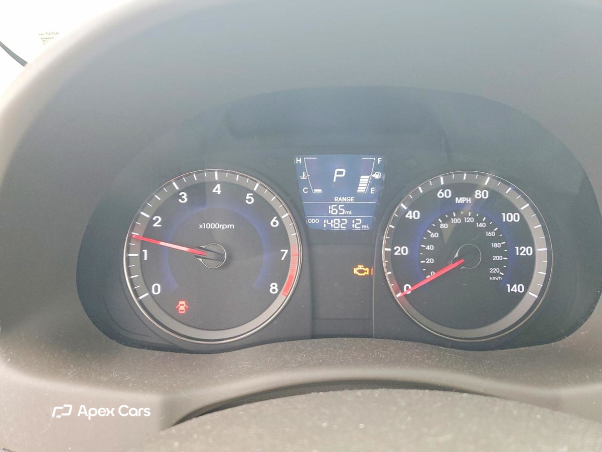 Hyundai Accent 2012