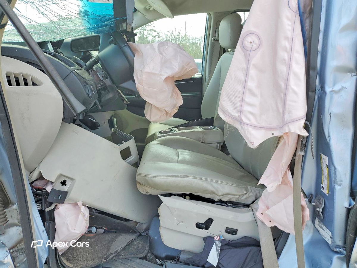 Chrysler Voyager 2013