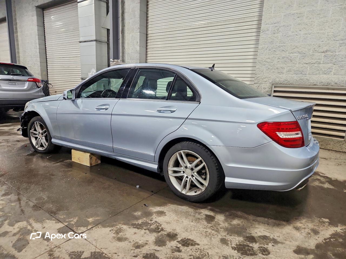 Mercedes-Benz  2013