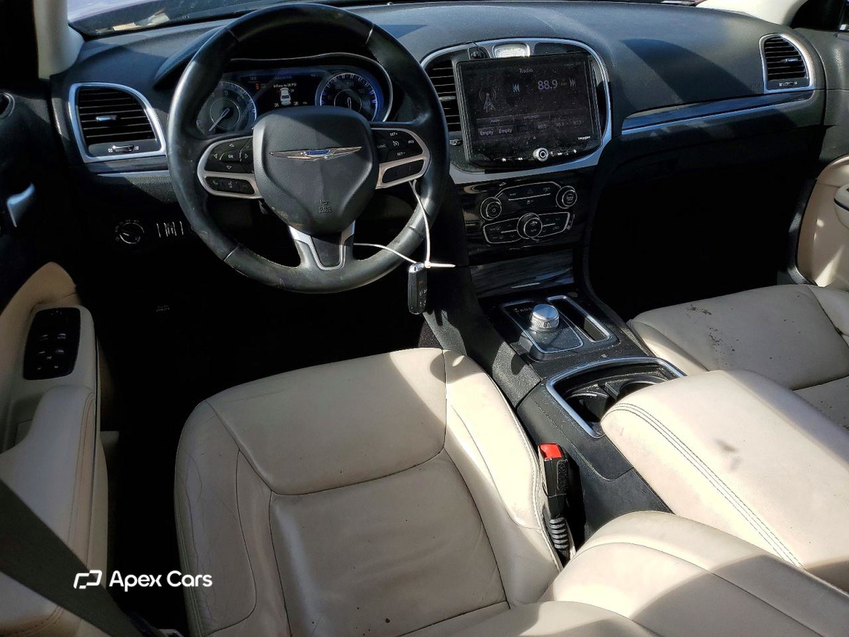 Chrysler 300 2017