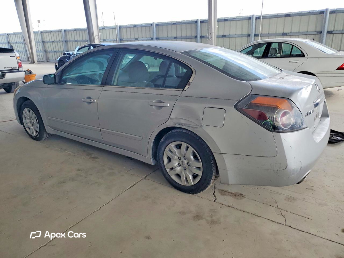 Nissan Altima 2011
