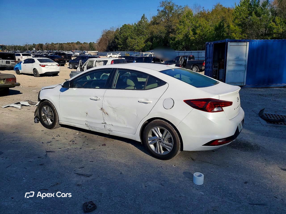 Hyundai Elantra 2020