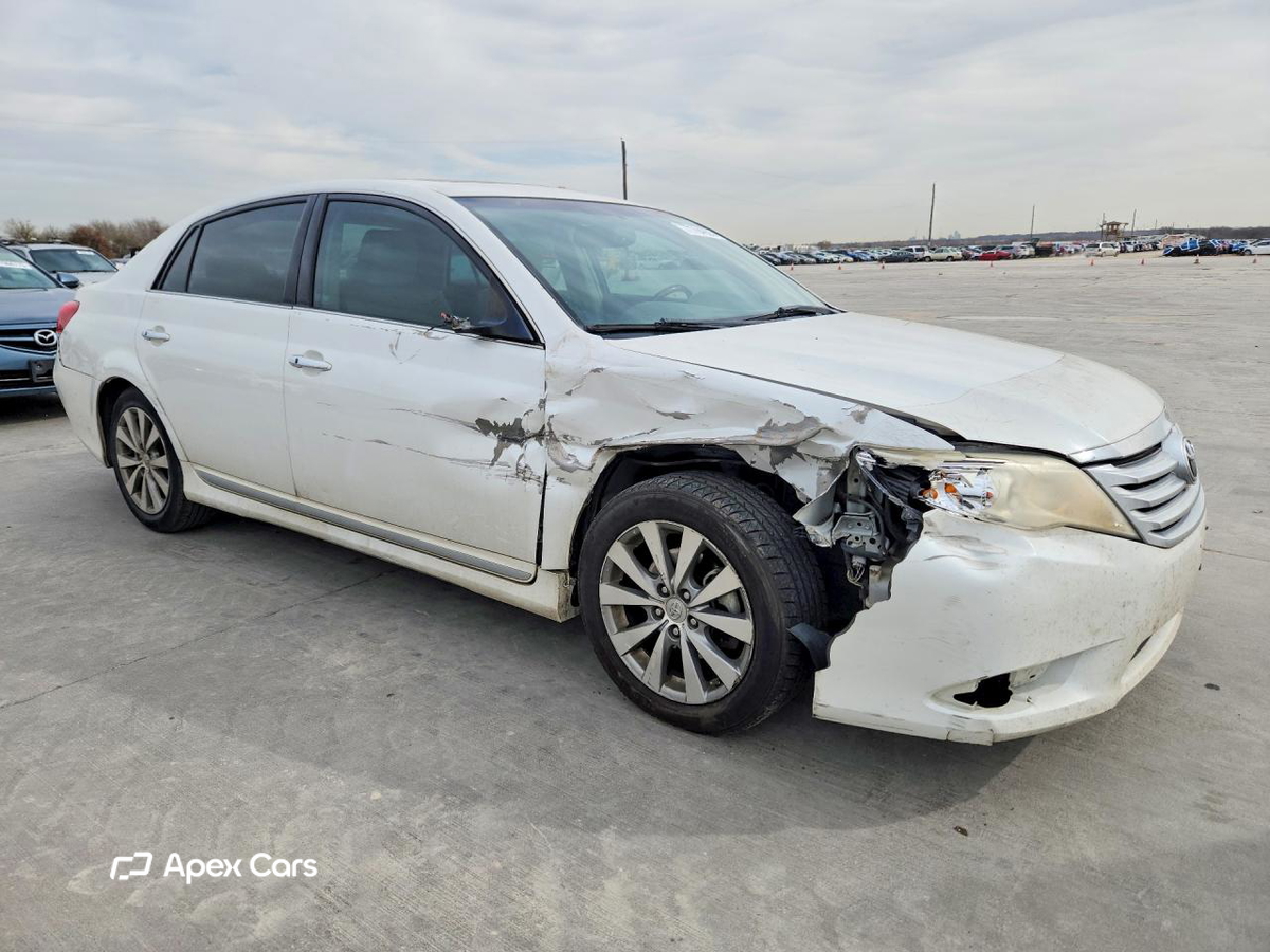 Toyota Avalon 2012