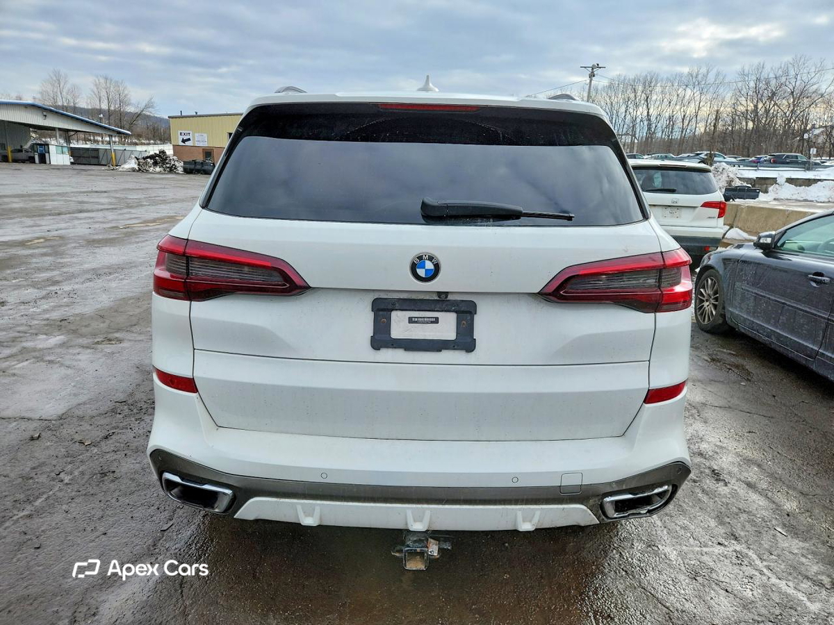 BMW X5 2021