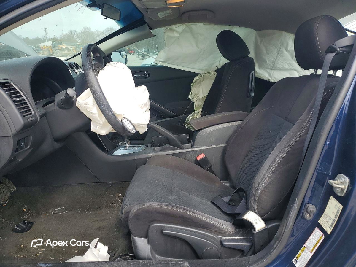 Nissan Altima 2010