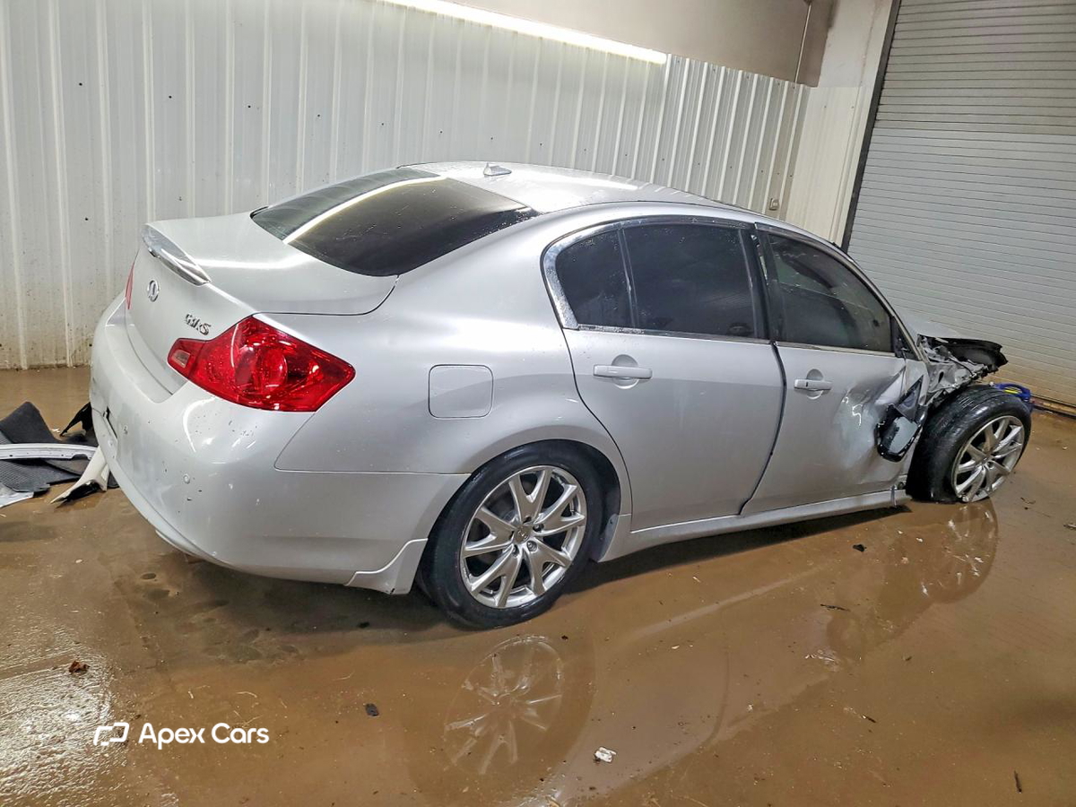 Infiniti G 2010