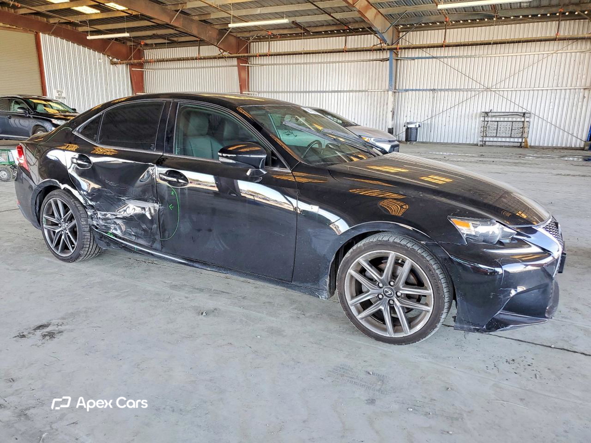 Lexus IS 2015