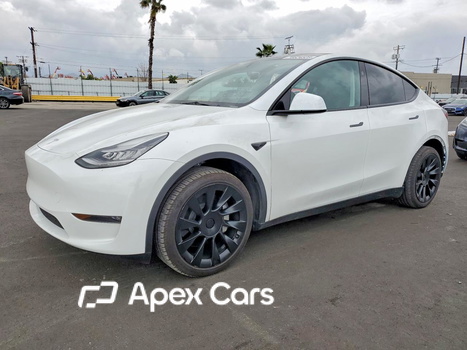 Tesla Model Y 2023 - Zdjęcie 1 z 14