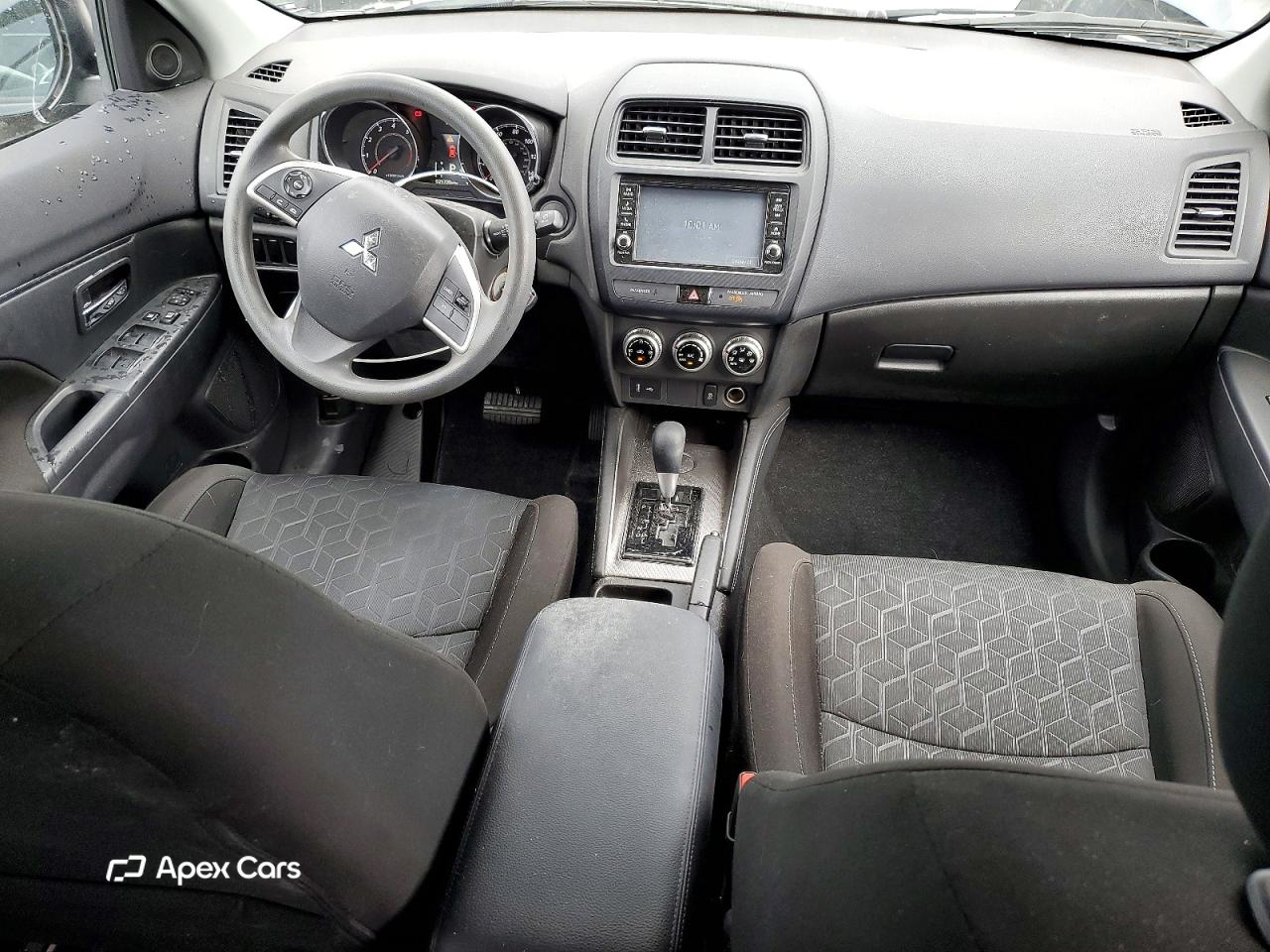 Mitsubishi Outlander 2020