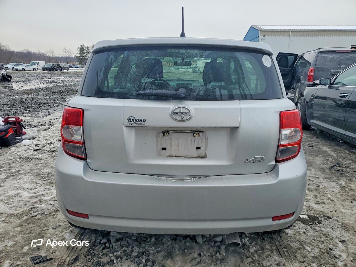 Toyota  2010