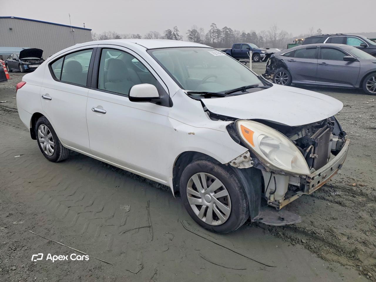Nissan Versa 2012