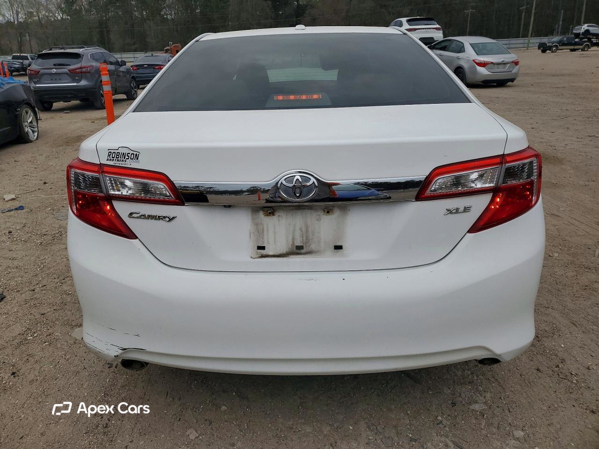 Toyota Camry 2012