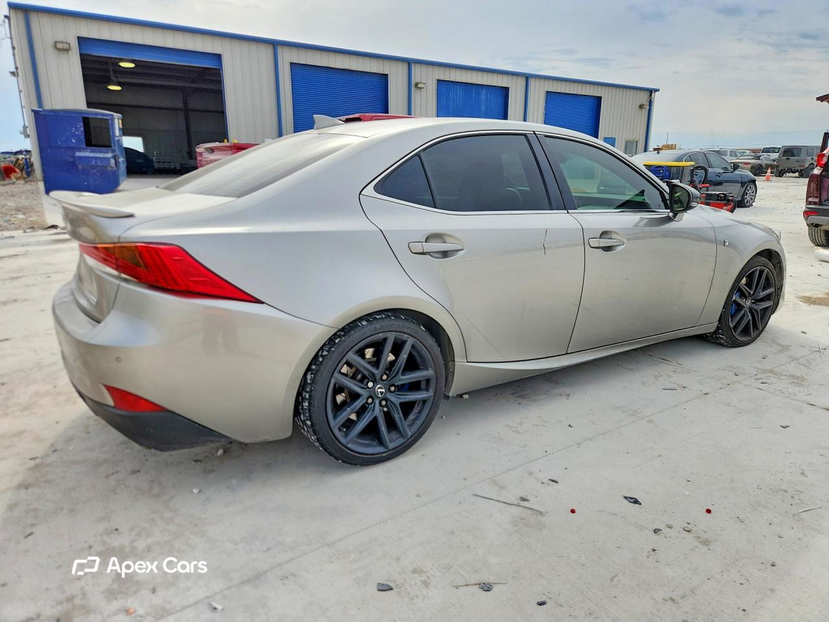 Lexus IS 2019