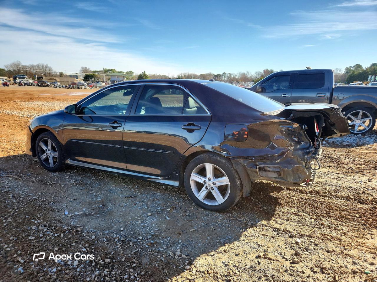 Toyota Camry 2012