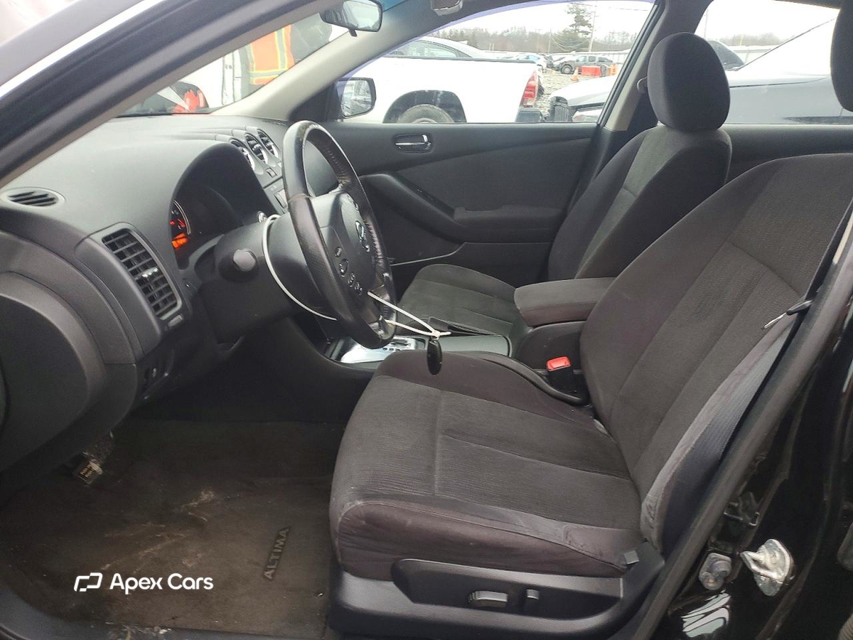 Nissan Altima 2012