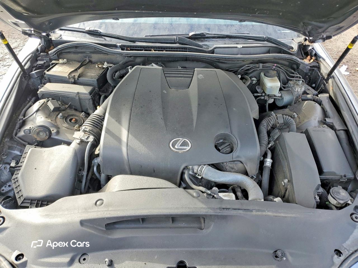 Lexus IS 2015