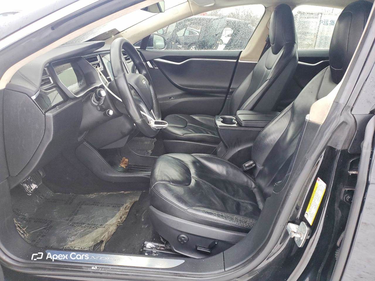 Tesla Model S 2015
