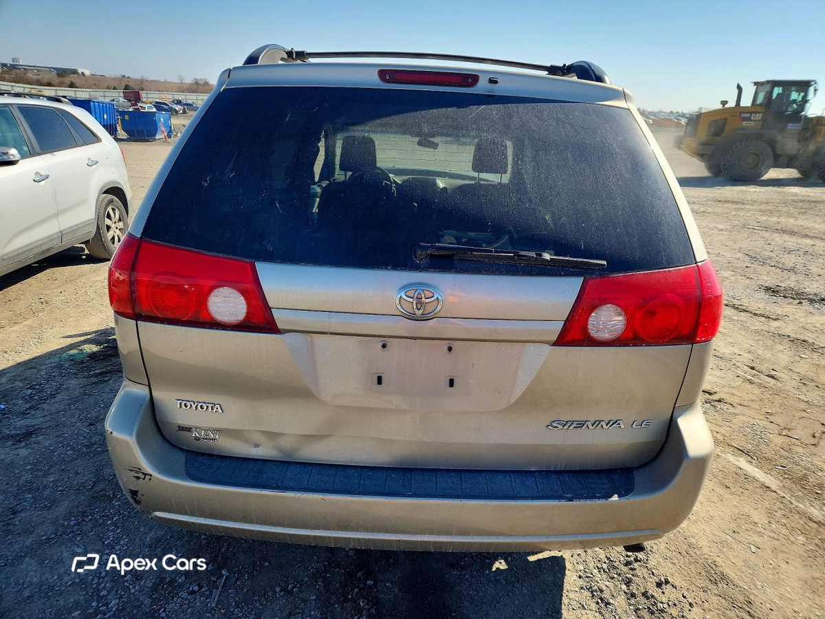 Toyota Sienna 2010