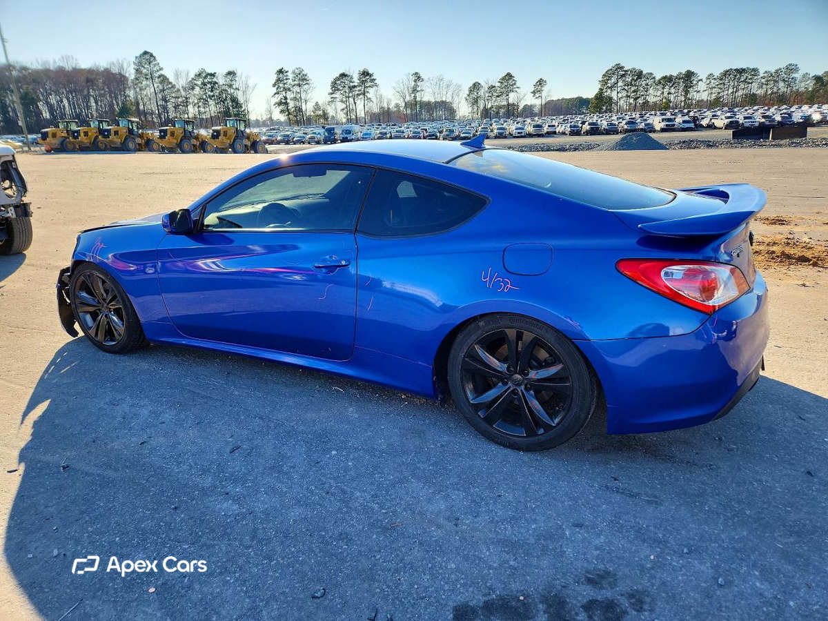 Hyundai Genesis 2012
