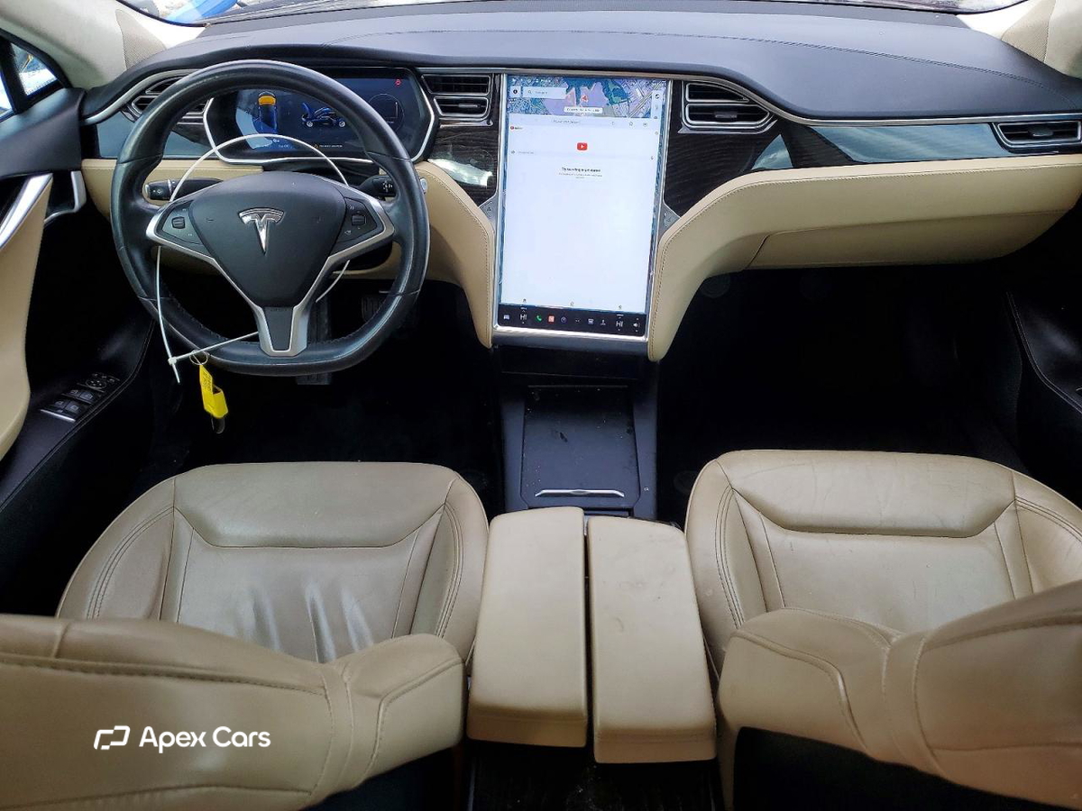 Tesla Model S 2016