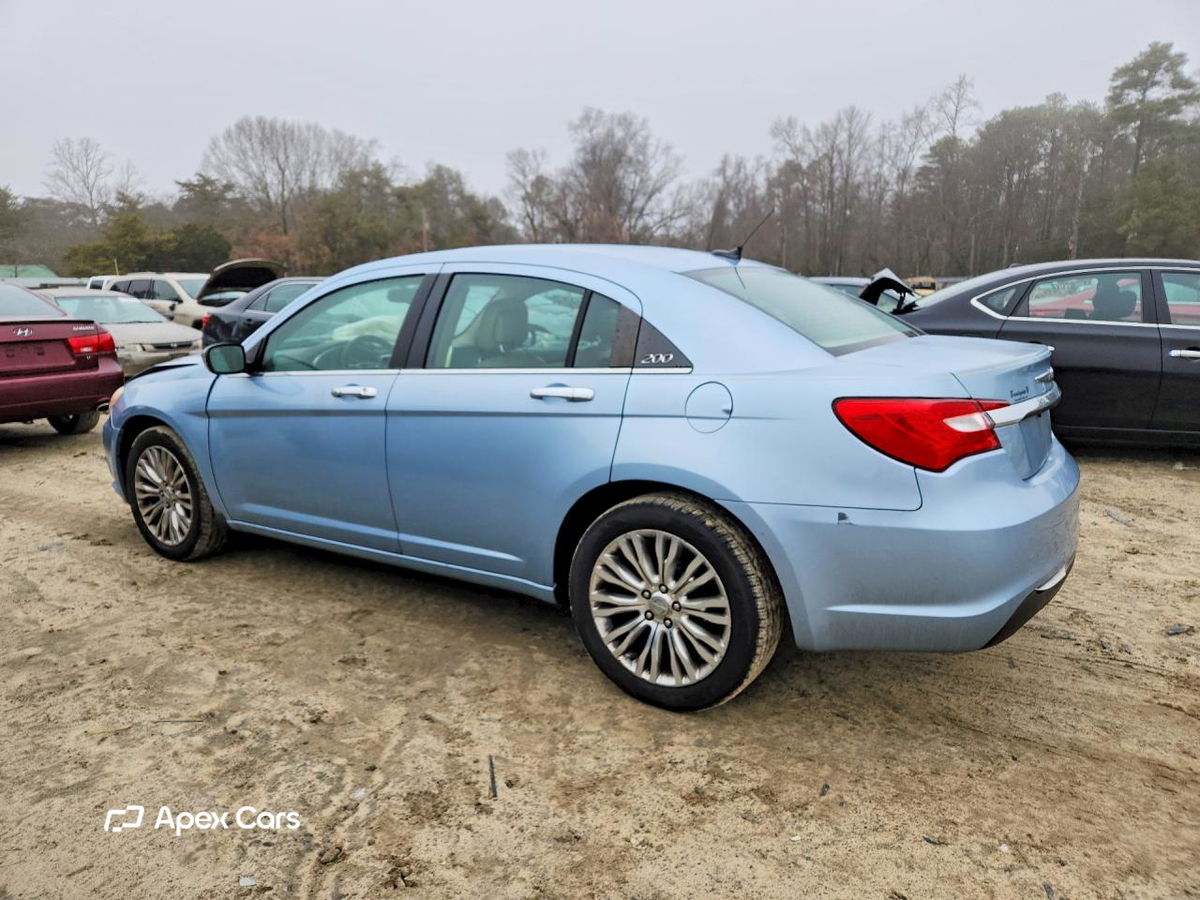 Chrysler 200 2012
