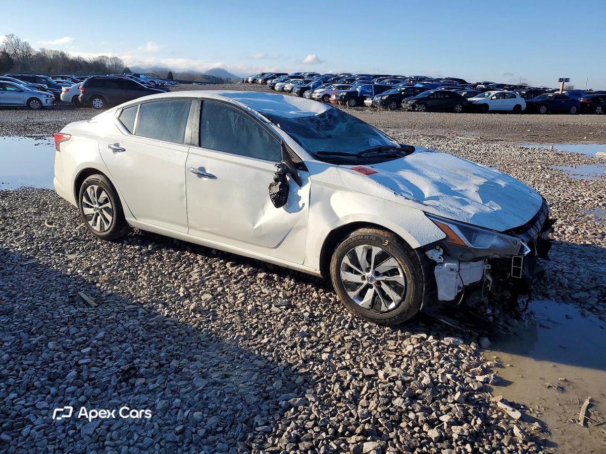 Altima 2021