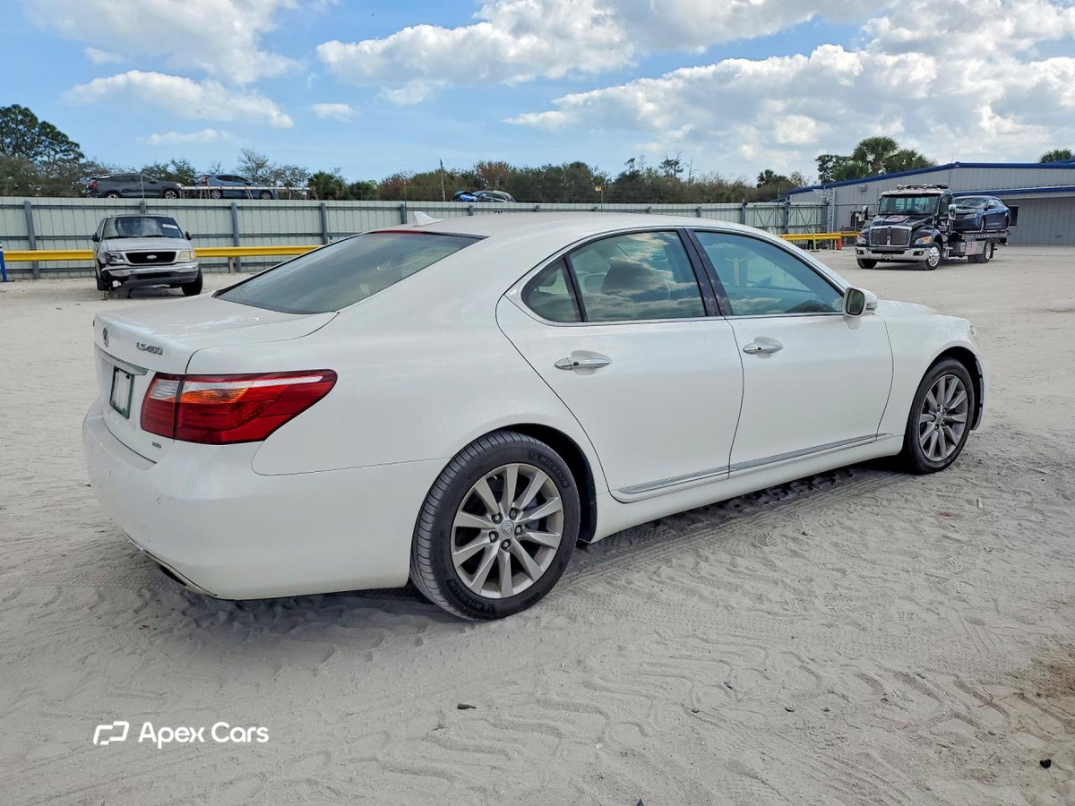 Lexus LS 2011