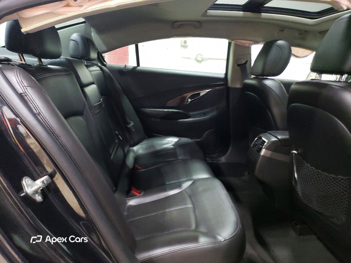 Buick LaCrosse 2011