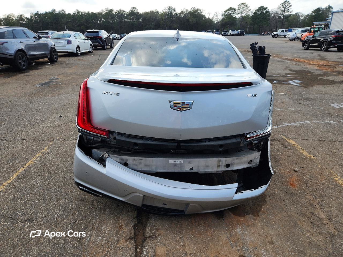 Cadillac XTS 2018