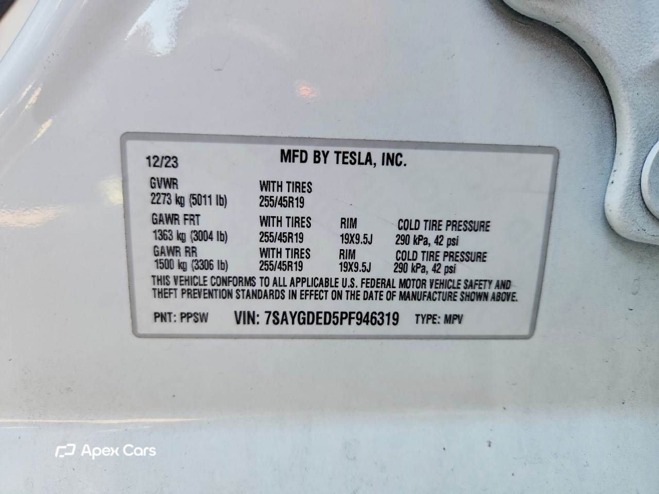 Tesla Model Y 2023