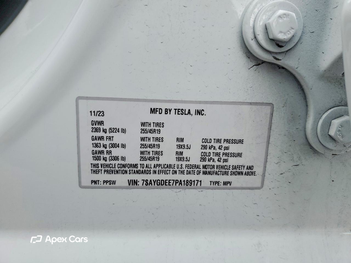 Tesla Model Y 2023