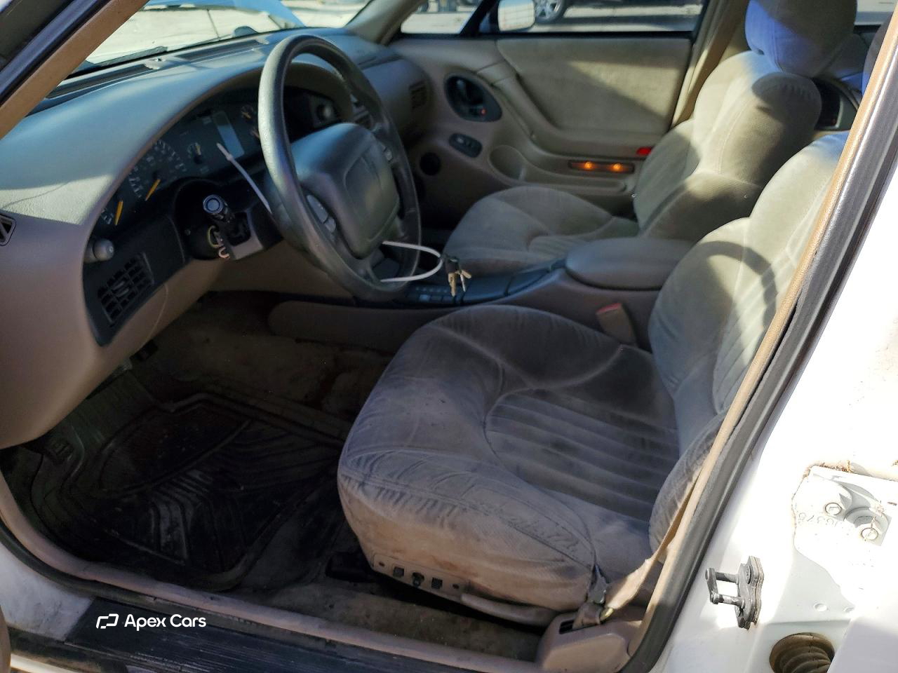 Pontiac Bonneville 1999