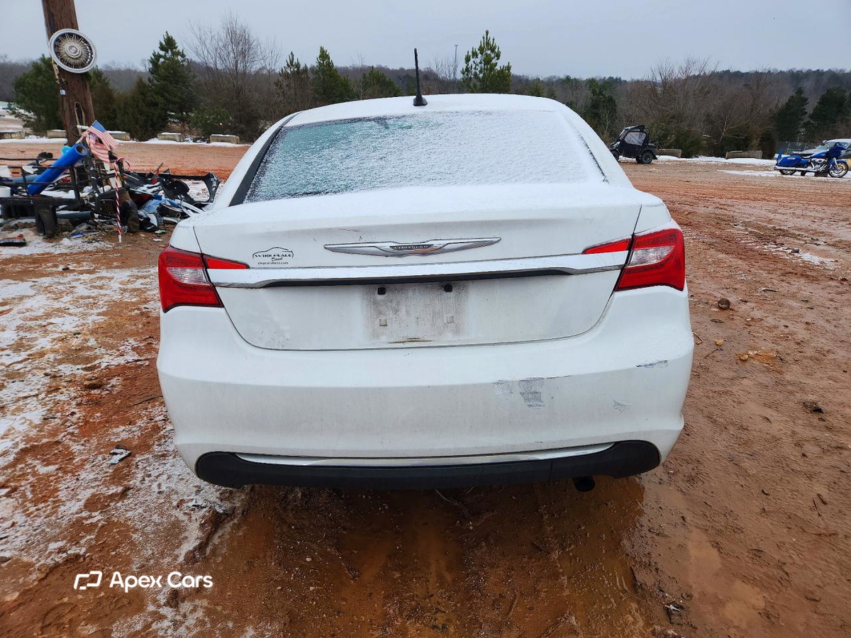 Chrysler 200 2013