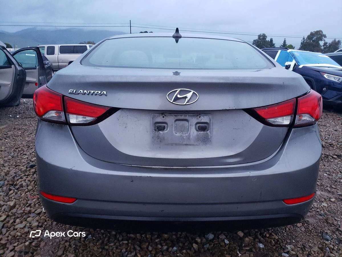 Hyundai Elantra 2014