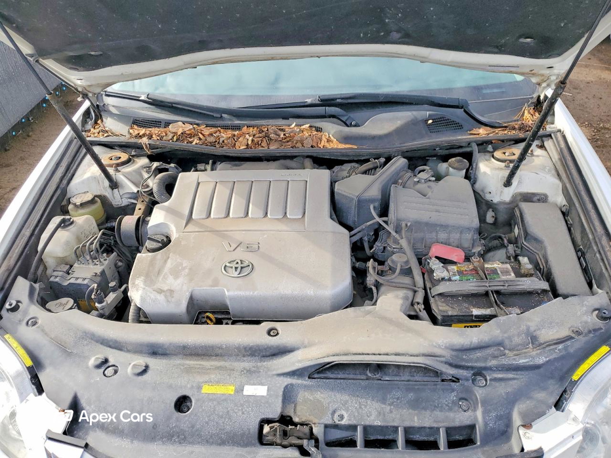 Toyota Avalon 2010