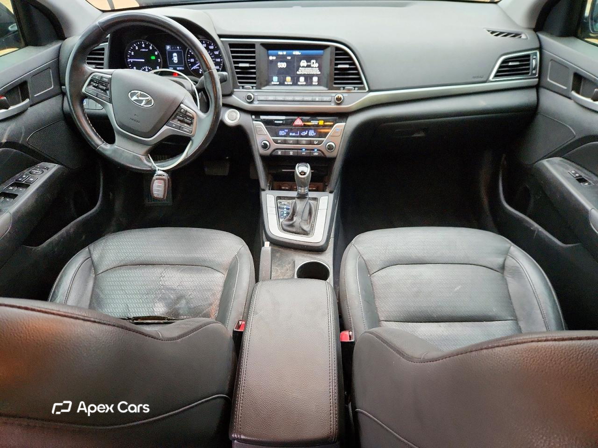 Hyundai Elantra 2017