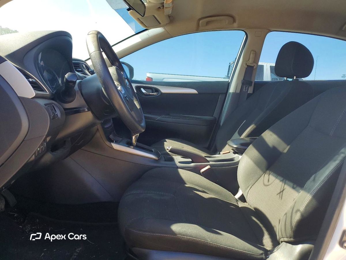 Nissan Sentra 2018