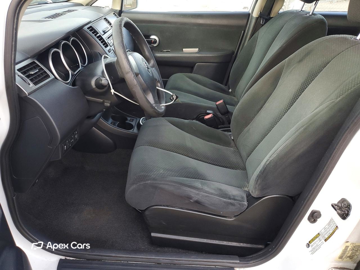 Nissan Versa 2012